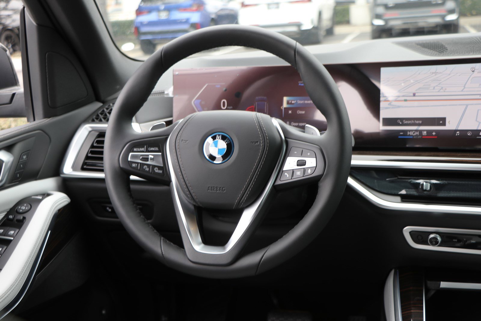 Certified 2025 BMW X5 xDrive50e w/ Parking Assistance Package image 30