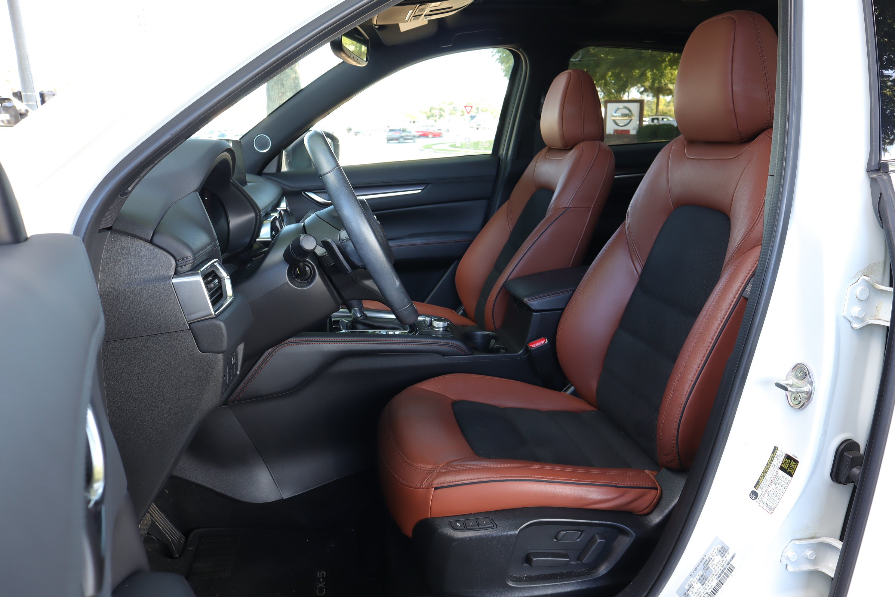 Certified 2024 MAZDA CX-5 Carbon Edition AWD/4WD image 9