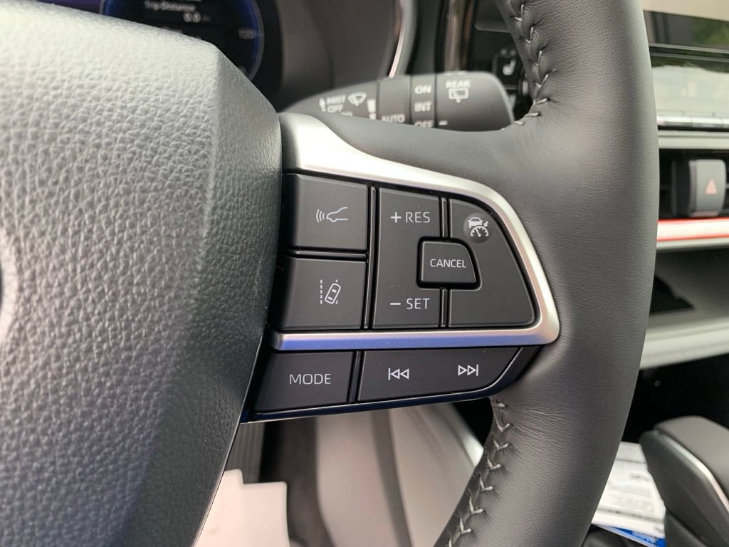 New 2026 Toyota Highlander Platinum AWD/4WD image 28