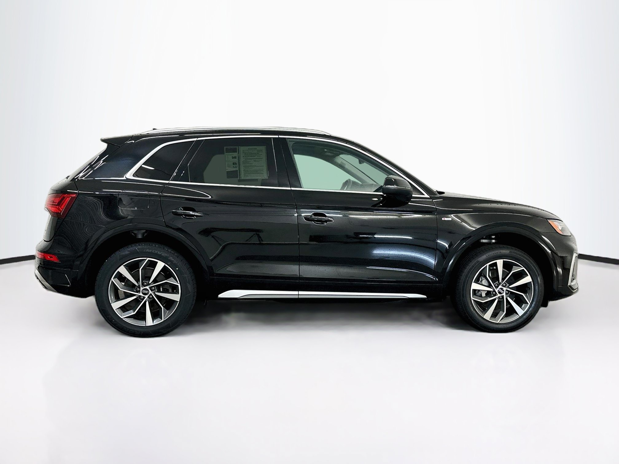 Used 2023 Audi Q5 2.0T Premium Plus w/ Premium Plus Package AWD/4WD image 10