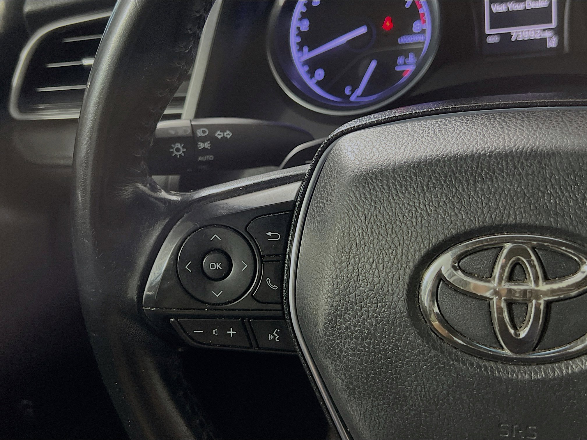 Used 2020 Toyota Camry SE image 19