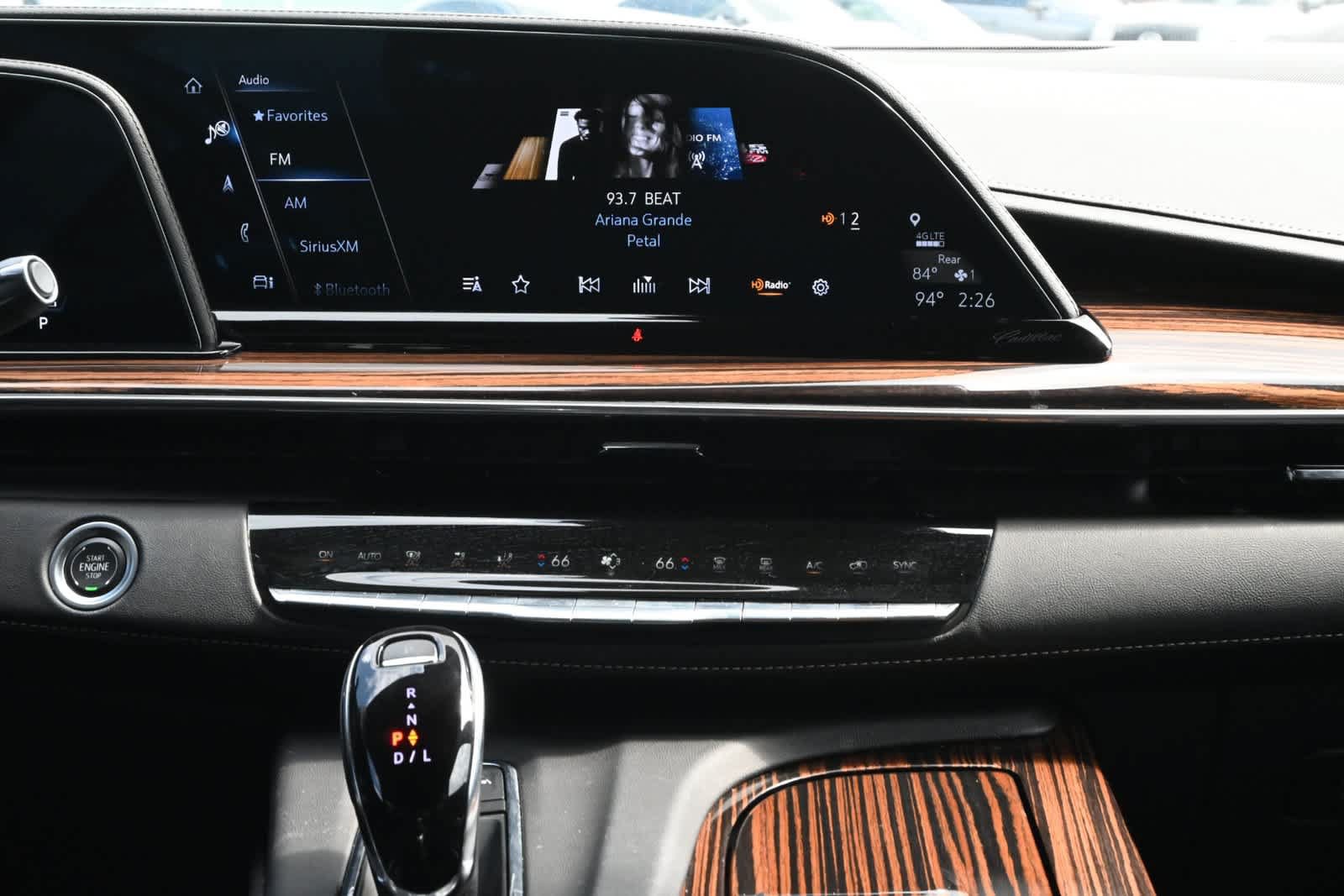 Used 2024 Cadillac Escalade Luxury RWD image 13