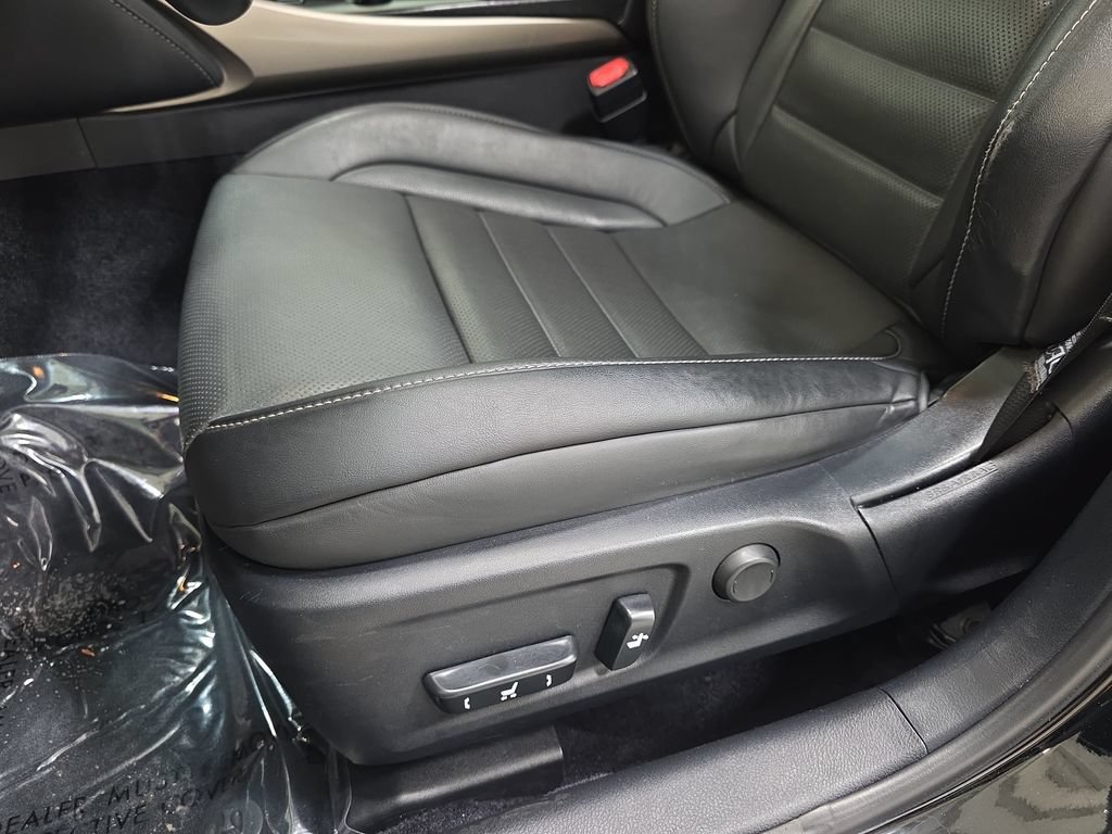 Used 2014 Lexus IS 350 AWD w/ F Sport Package image 29