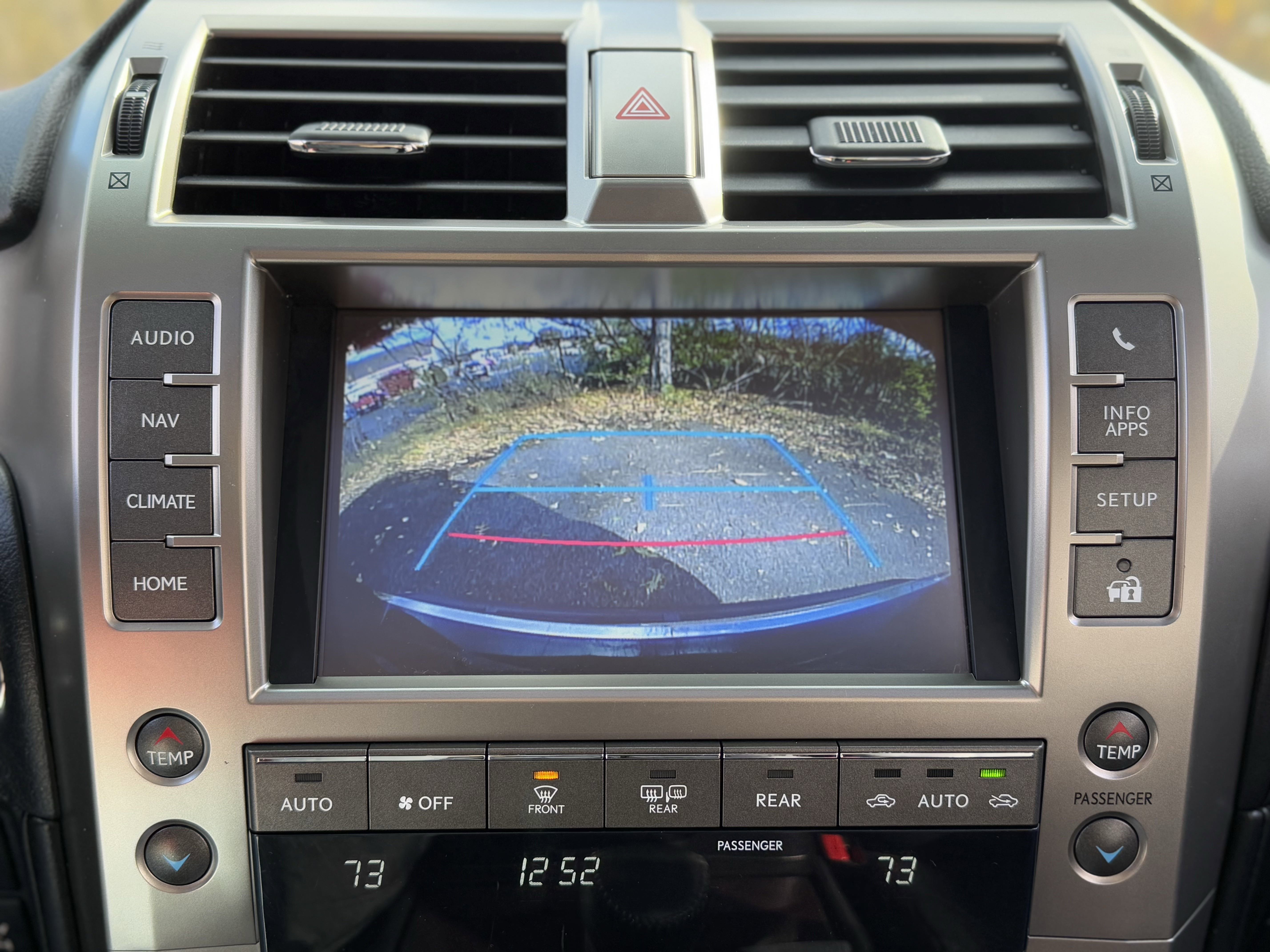 Used 2017 Lexus GX 460 image 3