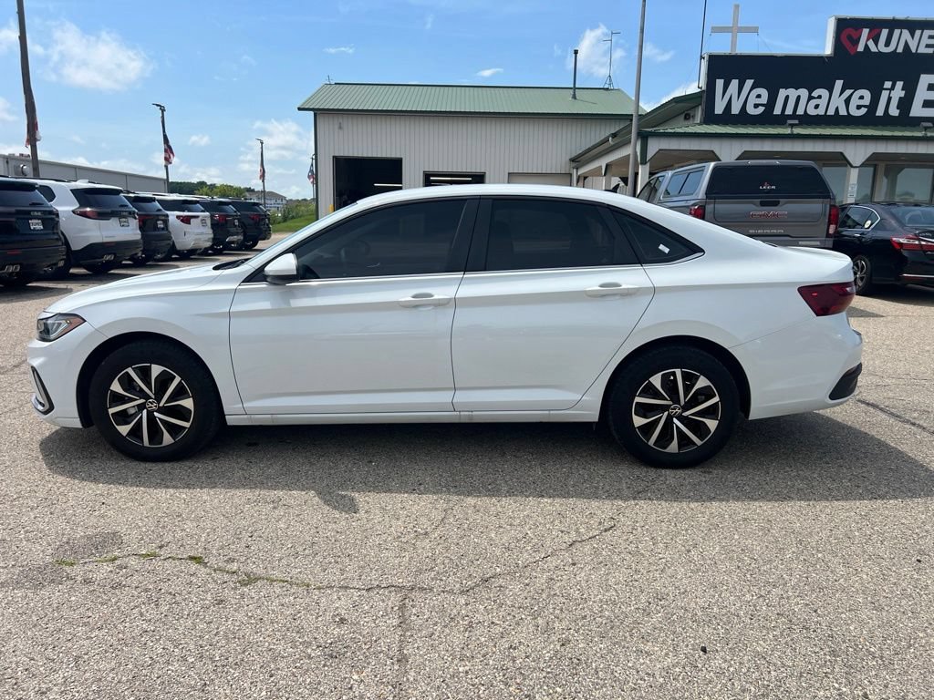 Used 2025 Volkswagen Jetta S FWD image 5