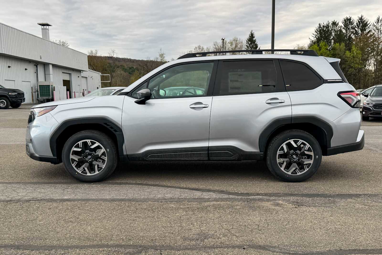 New 2026 Subaru Forester Premium w/ Premium/Limited Package AWD/4WD image 6