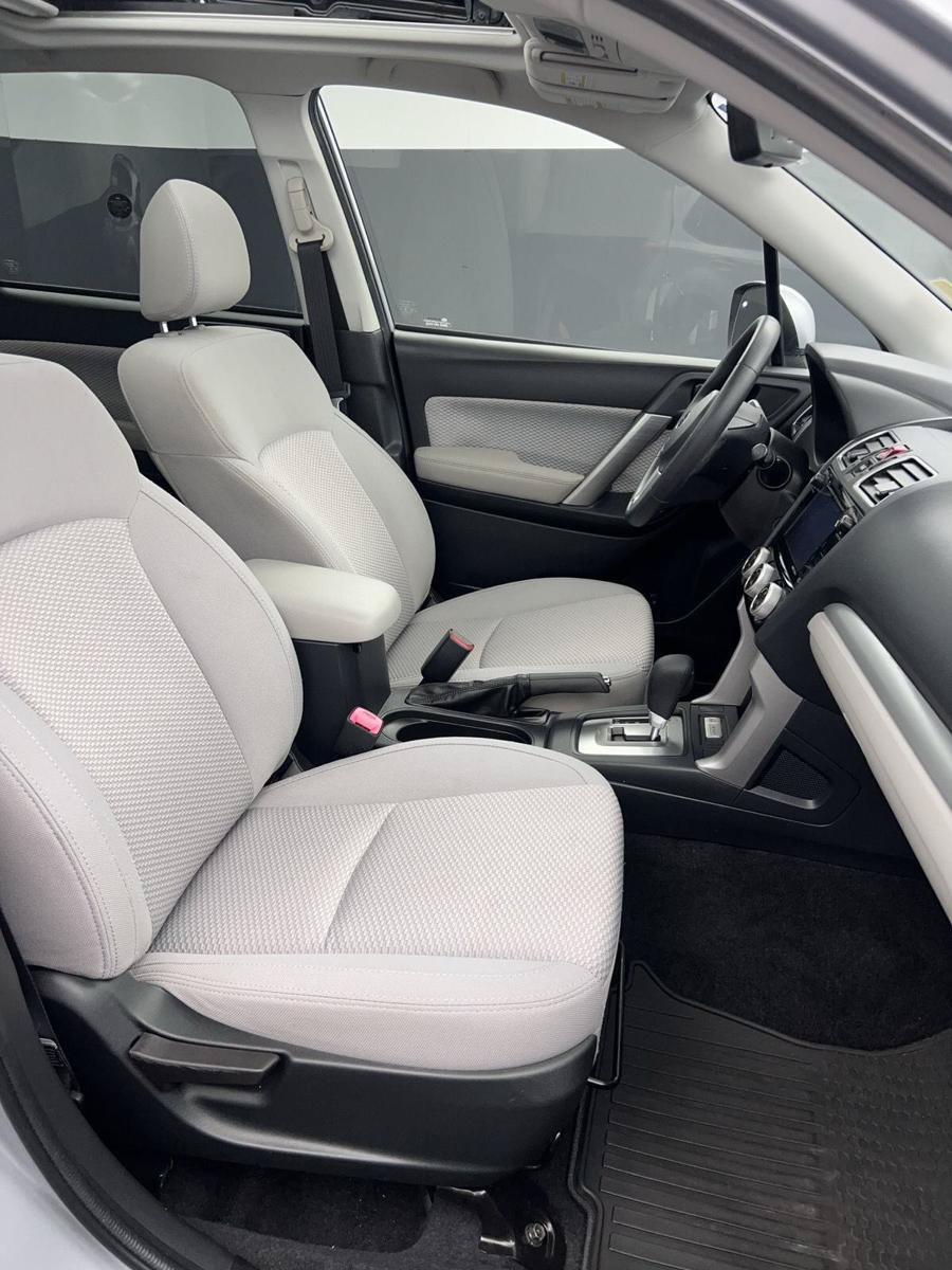 Used 2018 Subaru Forester 2.5i Premium AWD/4WD image 35