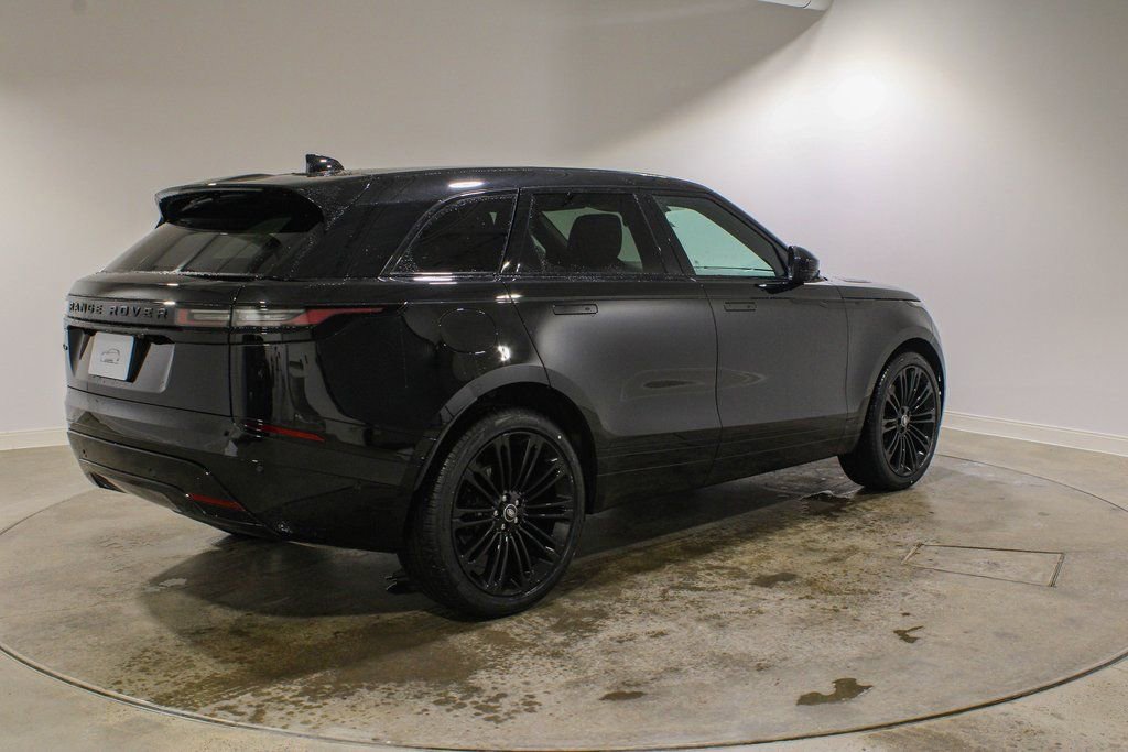 New 2026 Land Rover Range Rover Velar Dynamic SE image 5