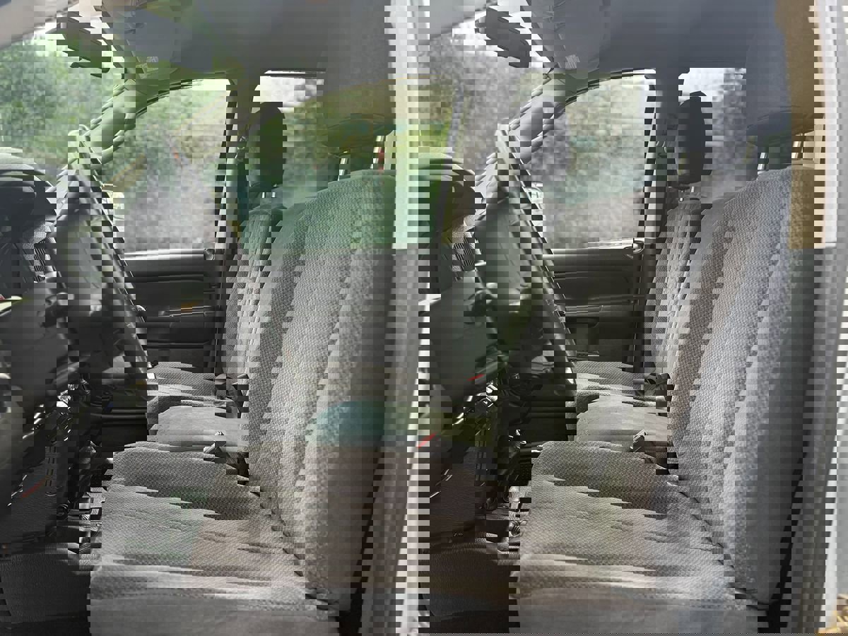 Used 2003 Dodge Ram 3500 Truck SLT image 10