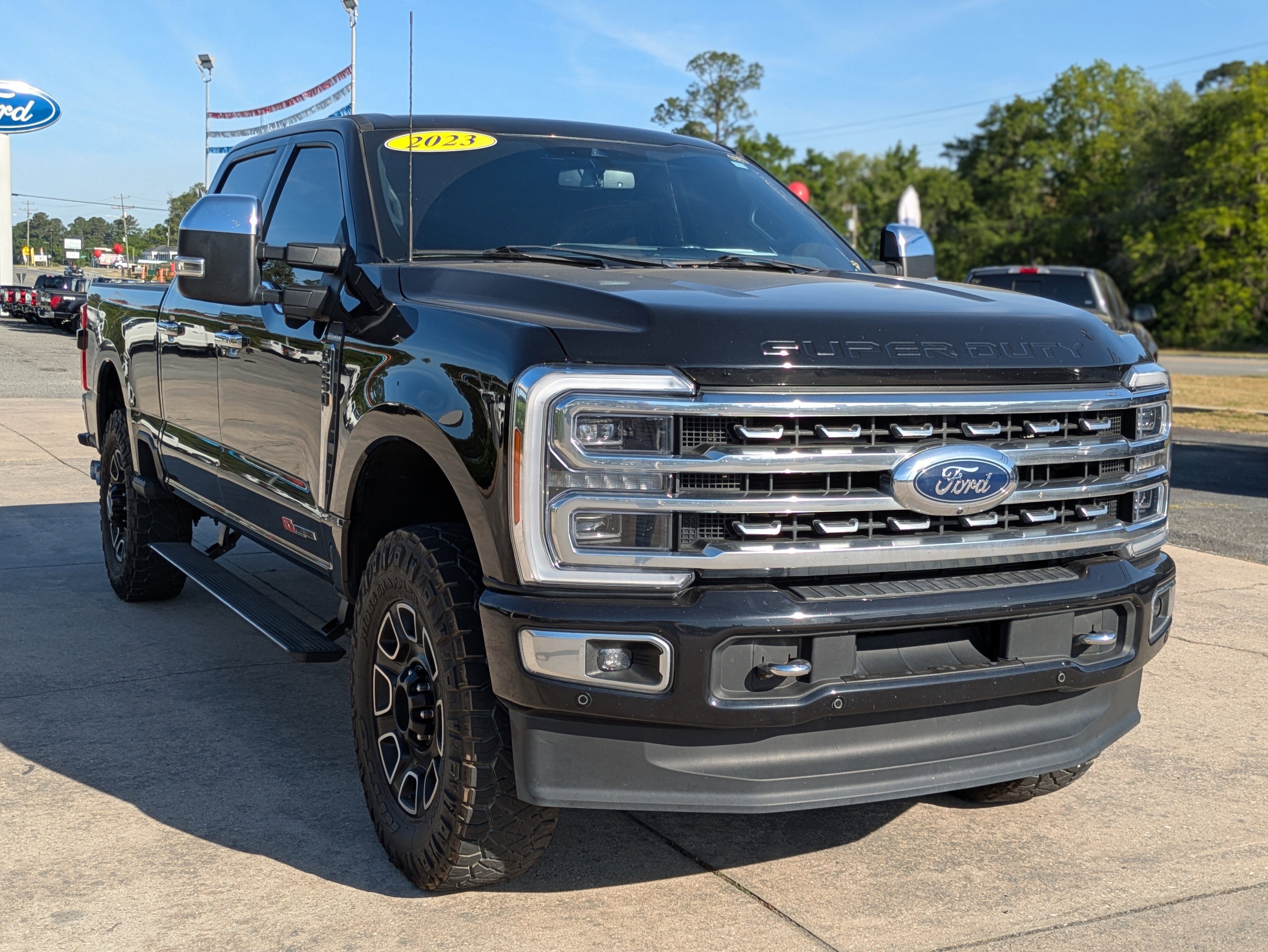 Used 2023 Ford F250 Platinum image 4