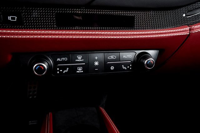 Used 2022 Ferrari F8 Tributo image 43