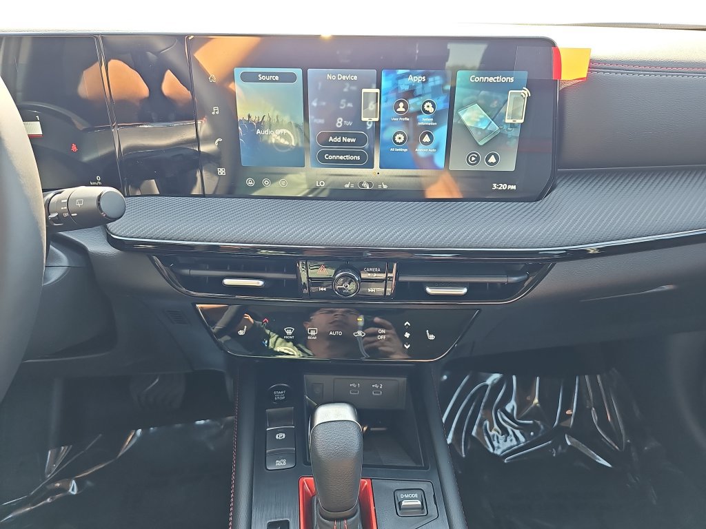New 2027 Nissan Kicks SR w/ Cold Weather Package FWD image 20