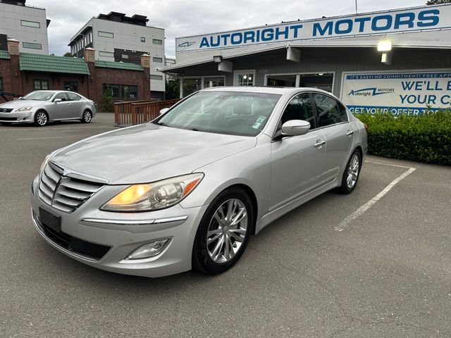 Used 2013 Hyundai Genesis 3.8 w/ Technology Pkg