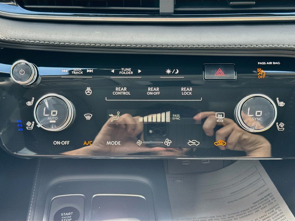 New 2027 INFINITI QX60 Luxe w/ Cargo Package FWD image 16