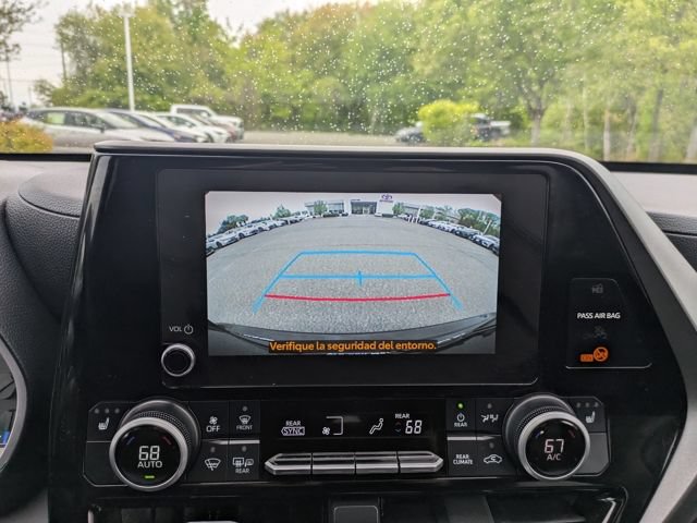 Certified 2024 Toyota Highlander XLE AWD/4WD image 31