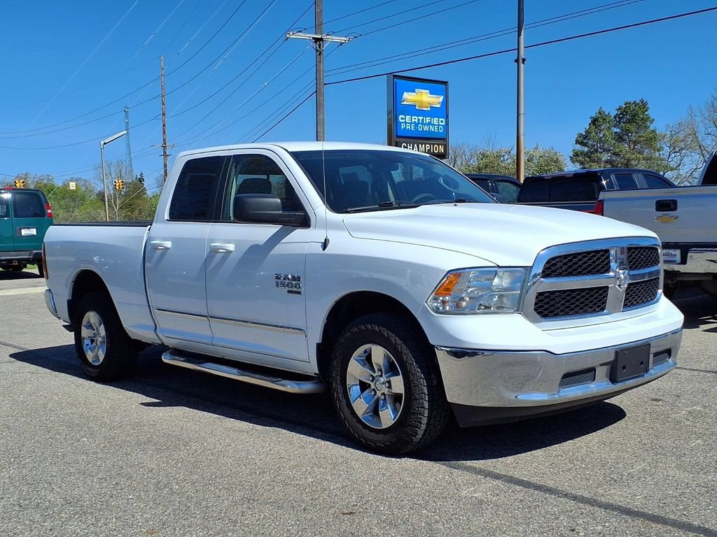 Used 2019 RAM 1500 Classic SLT AWD/4WD image 3