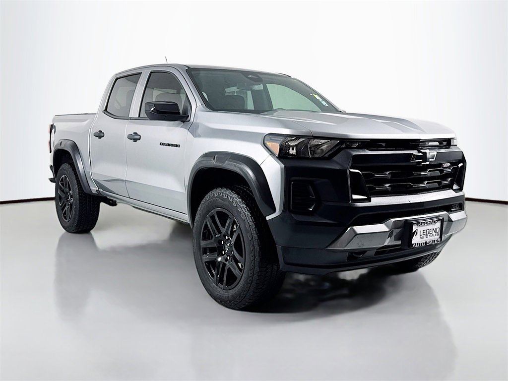 Used 2024 Chevrolet Colorado Trail Boss w/ Advanced Trailering Package image 3