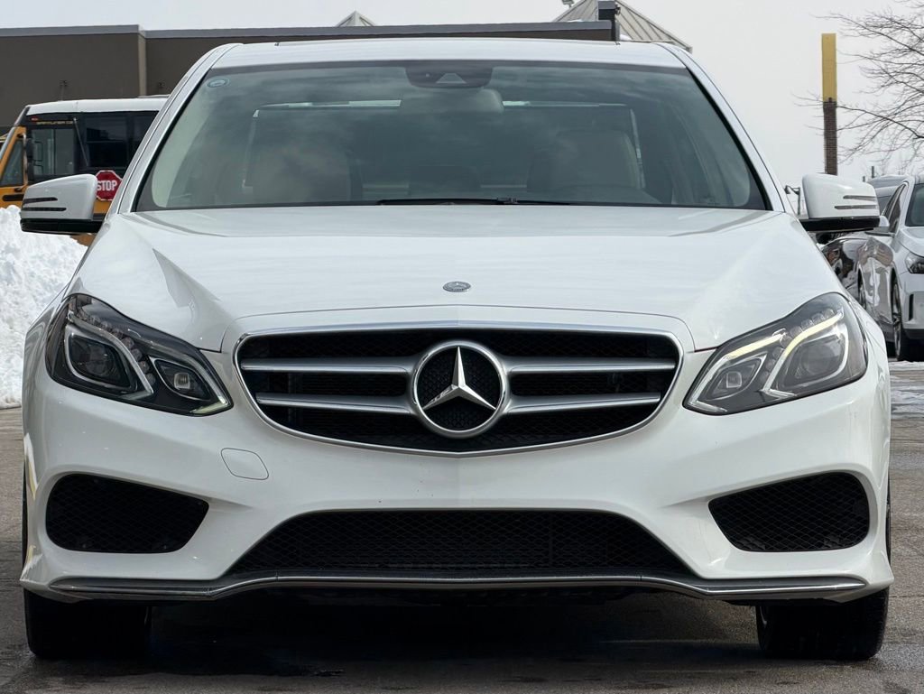 Used 2014 Mercedes-Benz E 350 Sedan image 3