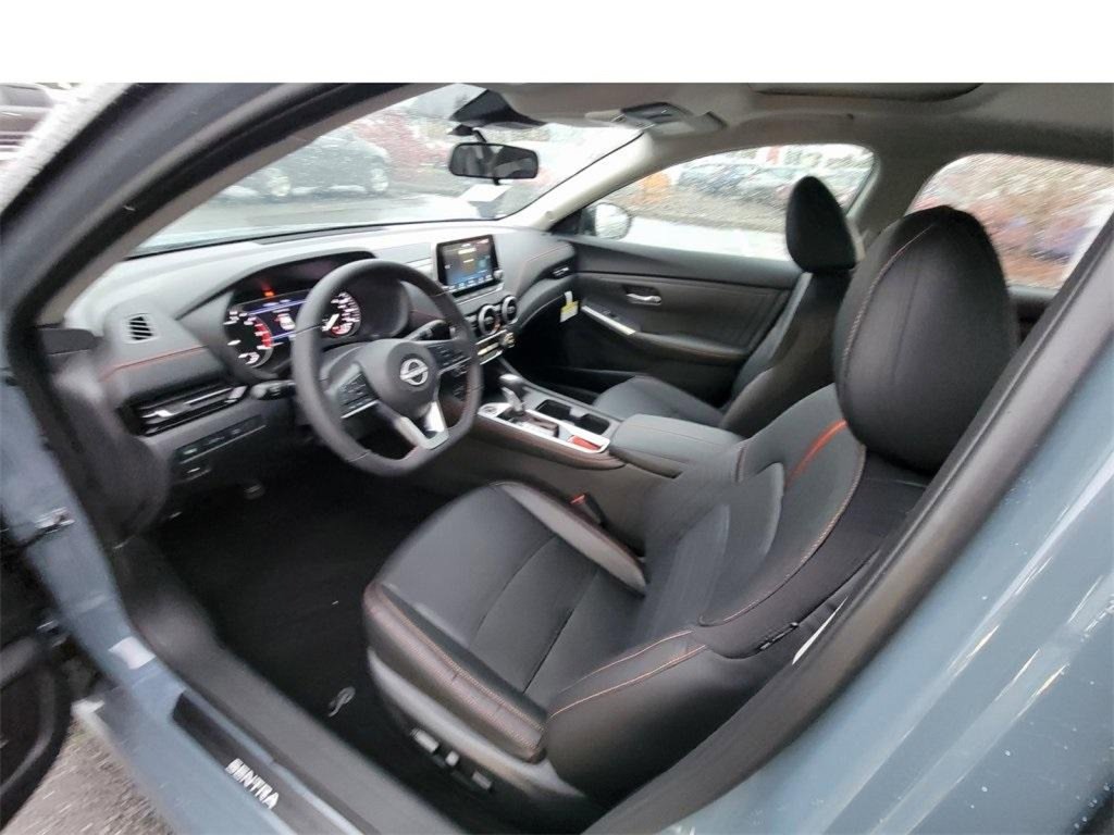 New 2025 Nissan Sentra SR w/ SR Premium Package image 17