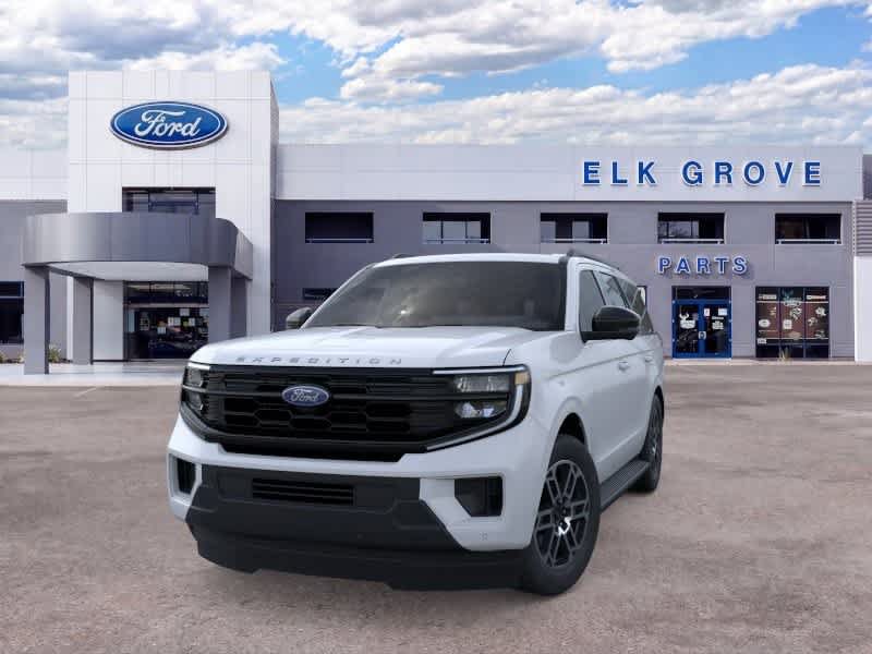 New 2026 Ford Expedition Active AWD/4WD image 2