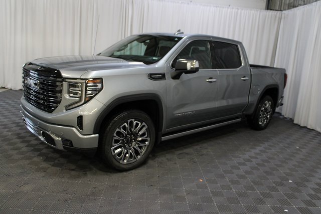 Used 2025 GMC Sierra 1500 Denali Ultimate image 3