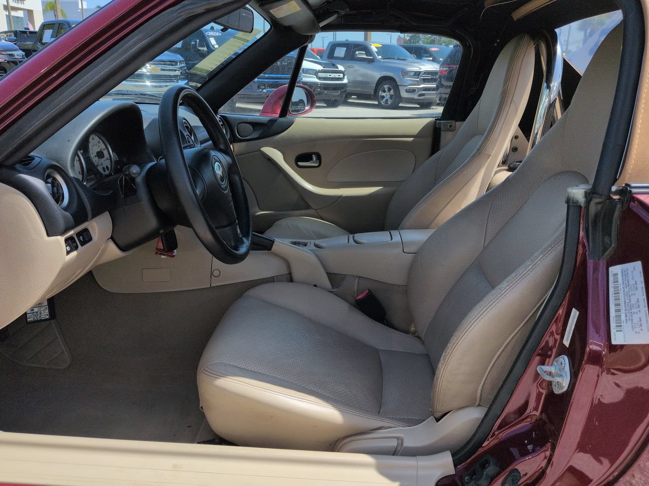 Used 2003 MAZDA MX-5 Miata RWD image 15