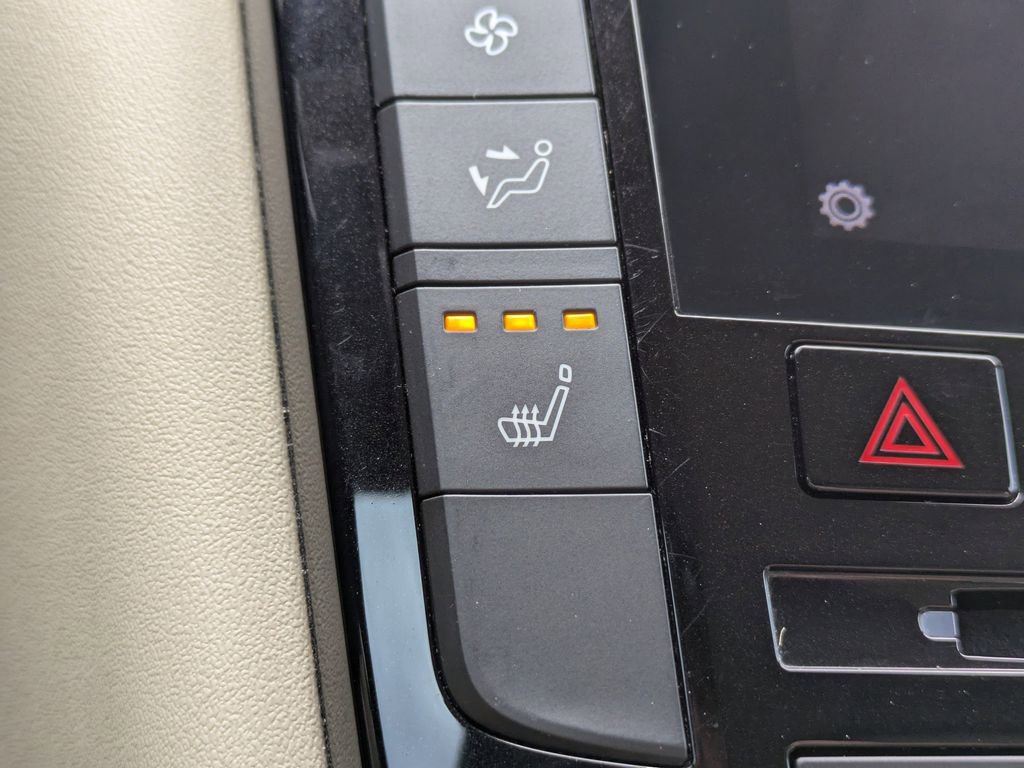 Used 2019 INFINITI QX50 Luxe w/ Protection Package FWD image 25