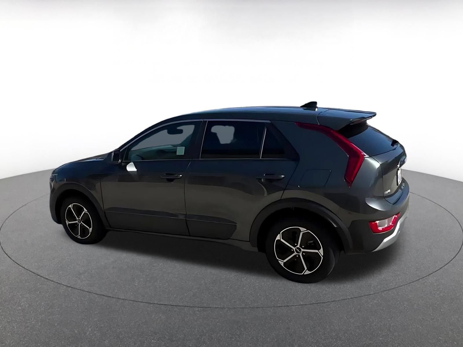 Used 2026 Kia Niro LX FWD image 10
