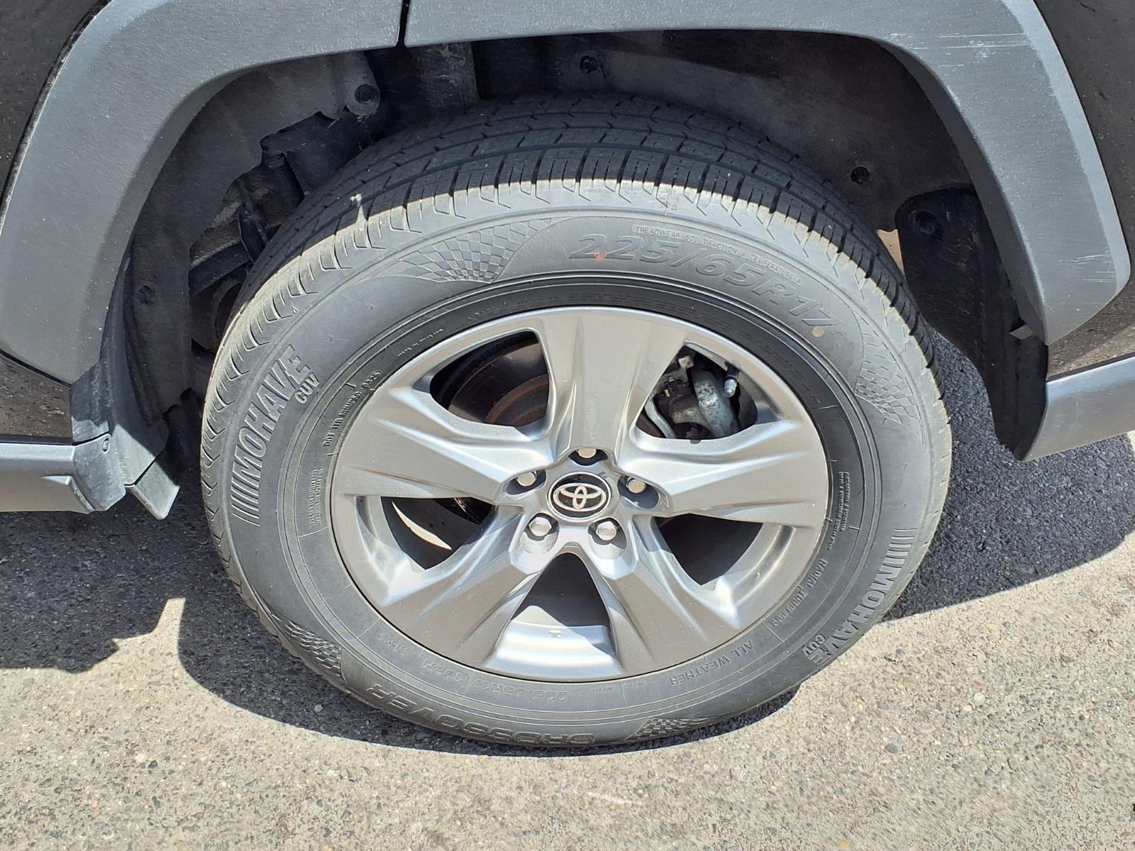 Used 2024 Toyota RAV4 XLE FWD image 24