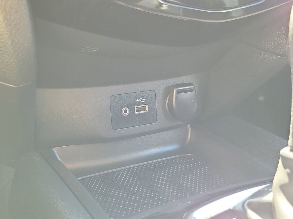 Used 2020 Nissan Rogue Sport S FWD image 29