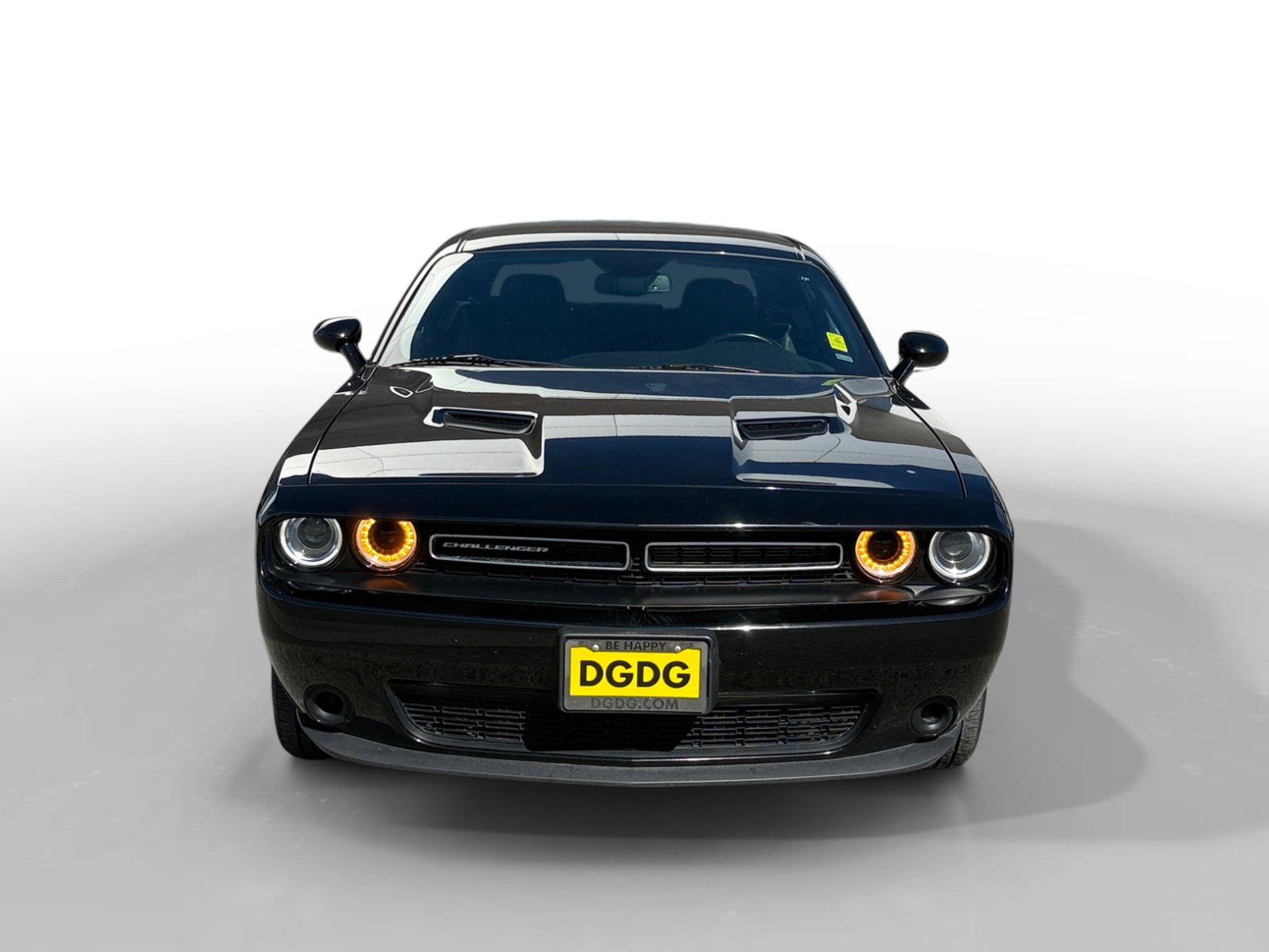 Used 2023 Dodge Challenger SXT image 8