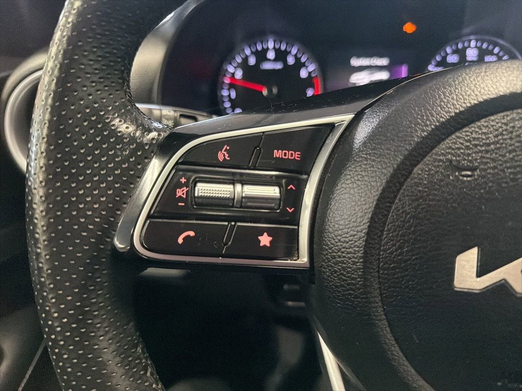 Used 2024 Kia Forte GT-Line w/ GT-Line Premium Package image 8