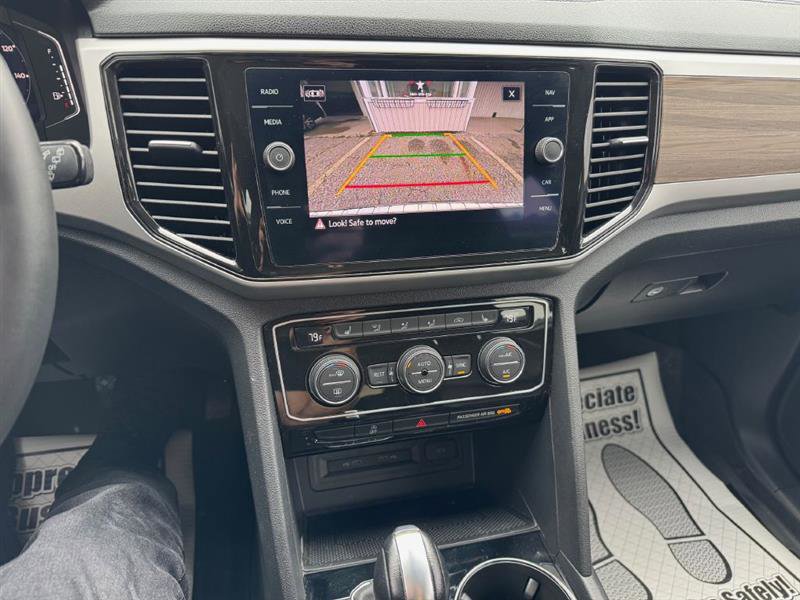 Used 2022 Volkswagen Atlas SEL image 15