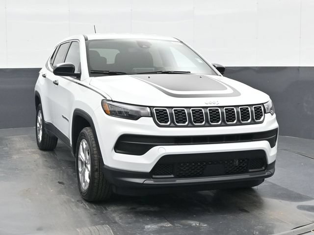 Used 2025 Jeep Compass Sport w/ Mopar Graphics Package AWD/4WD image 1