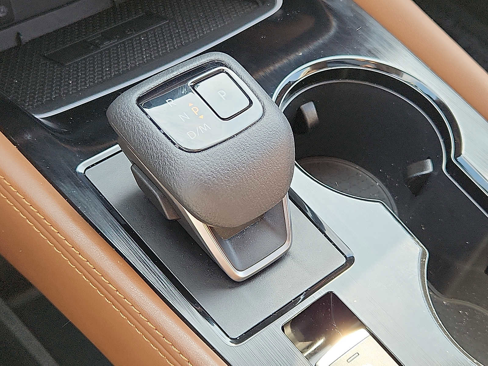 Used 2024 Nissan Rogue Platinum w/ Platinum Premium Package image 14