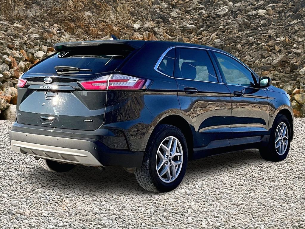 Used 2021 Ford Edge SEL image 2