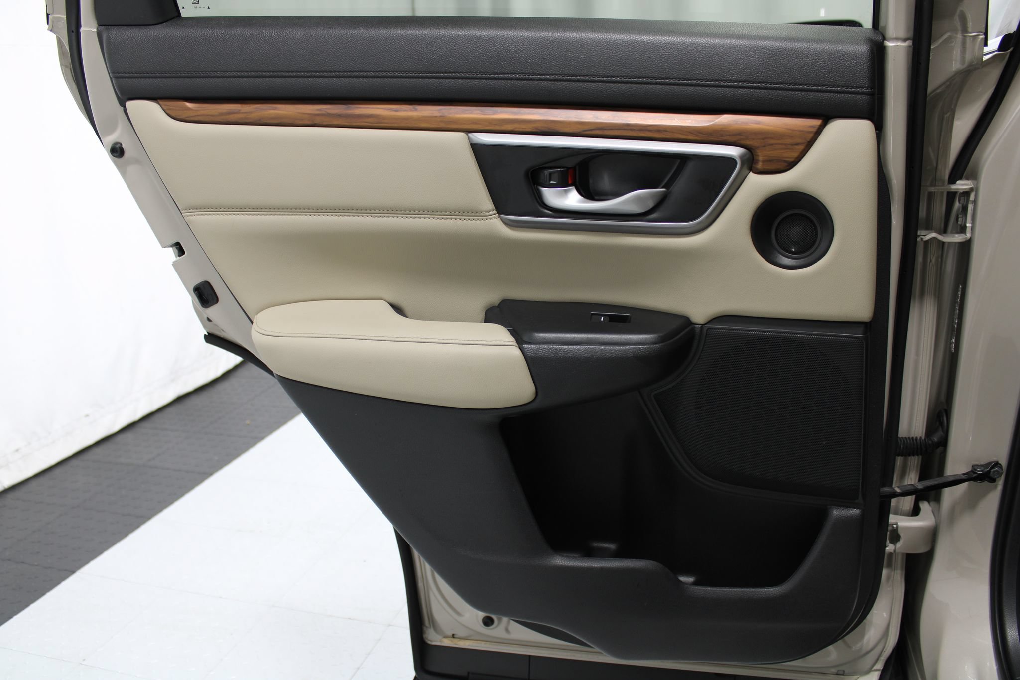 Used 2018 Honda CR-V EX-L image 15