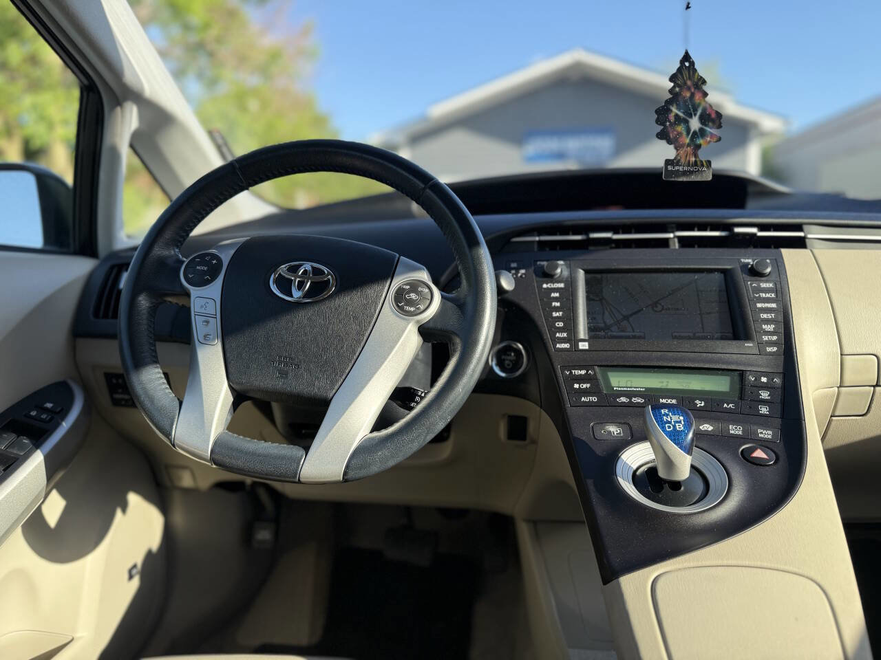 Used 2011 Toyota Prius Four w/ Navigation Pkg FWD image 27
