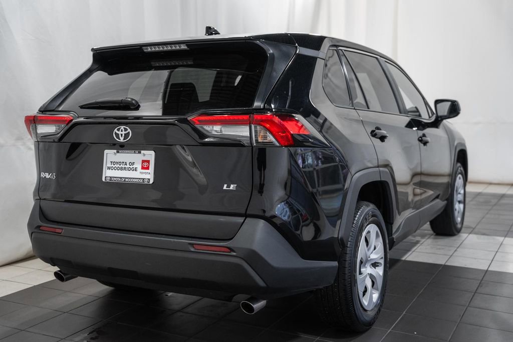 Used 2024 Toyota RAV4 LE image 4