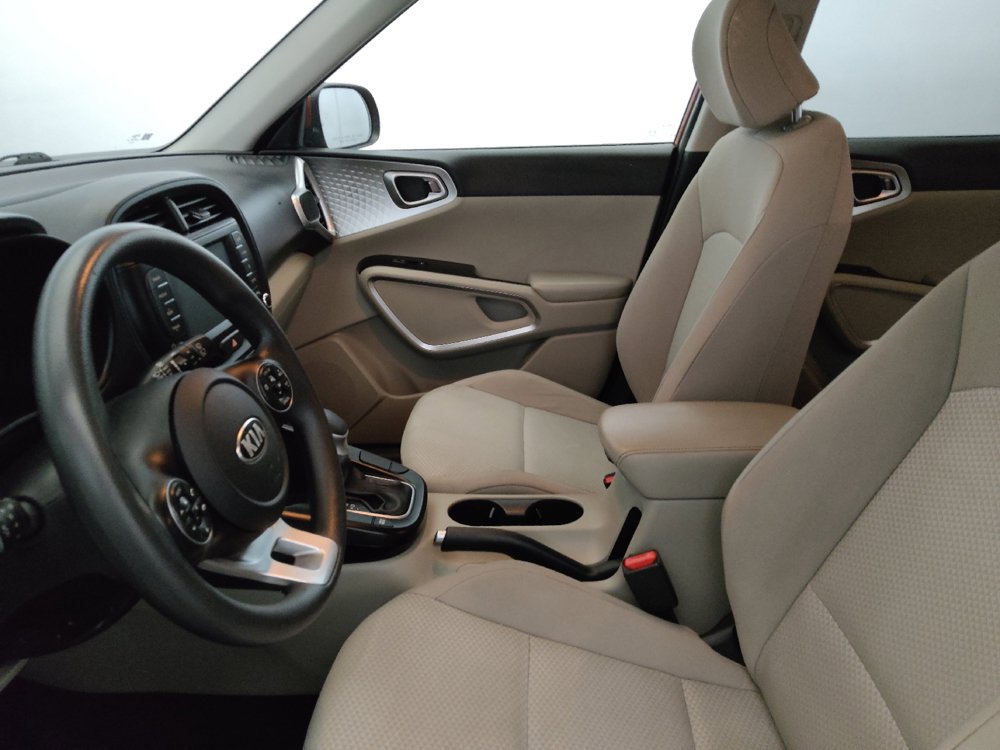 Used 2021 Kia Soul LX FWD image 17