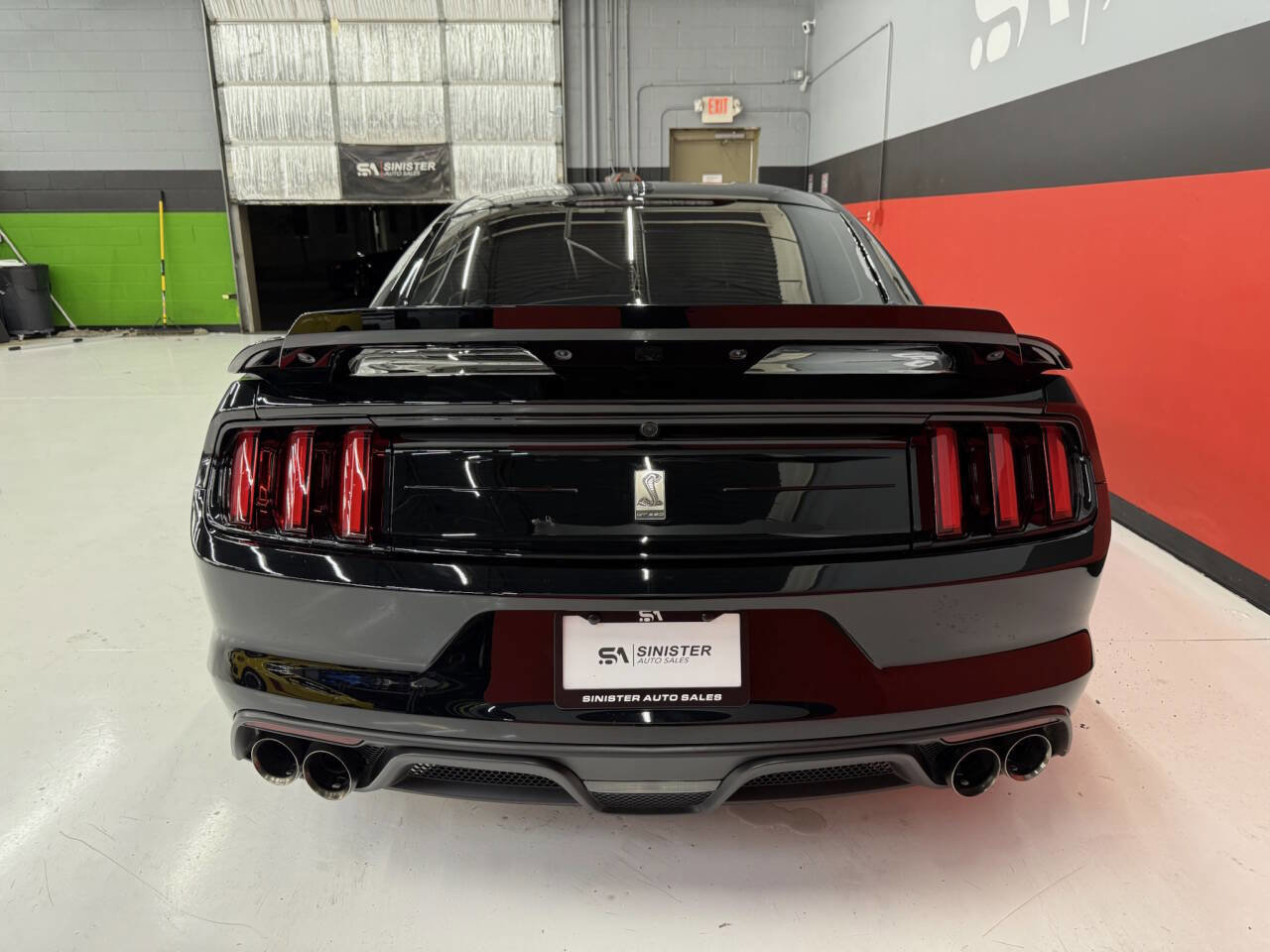 Used 2019 Ford Mustang Shelby GT350 w/ Technology Package image 19