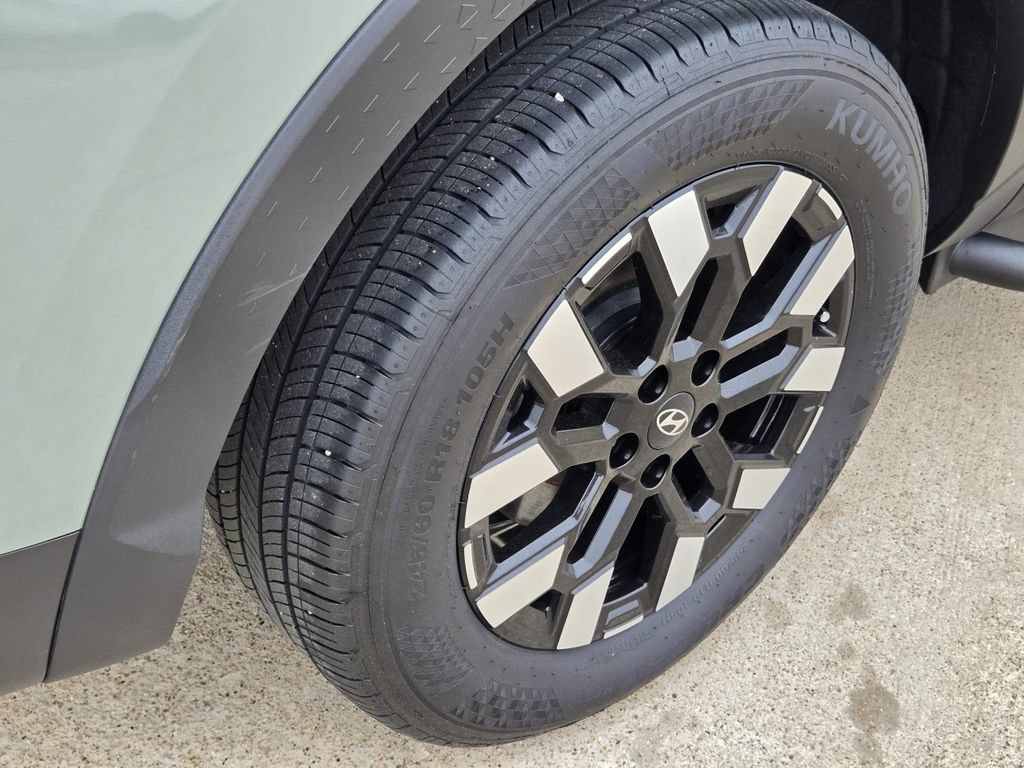 Used 2025 Hyundai Santa Cruz SEL FWD image 7