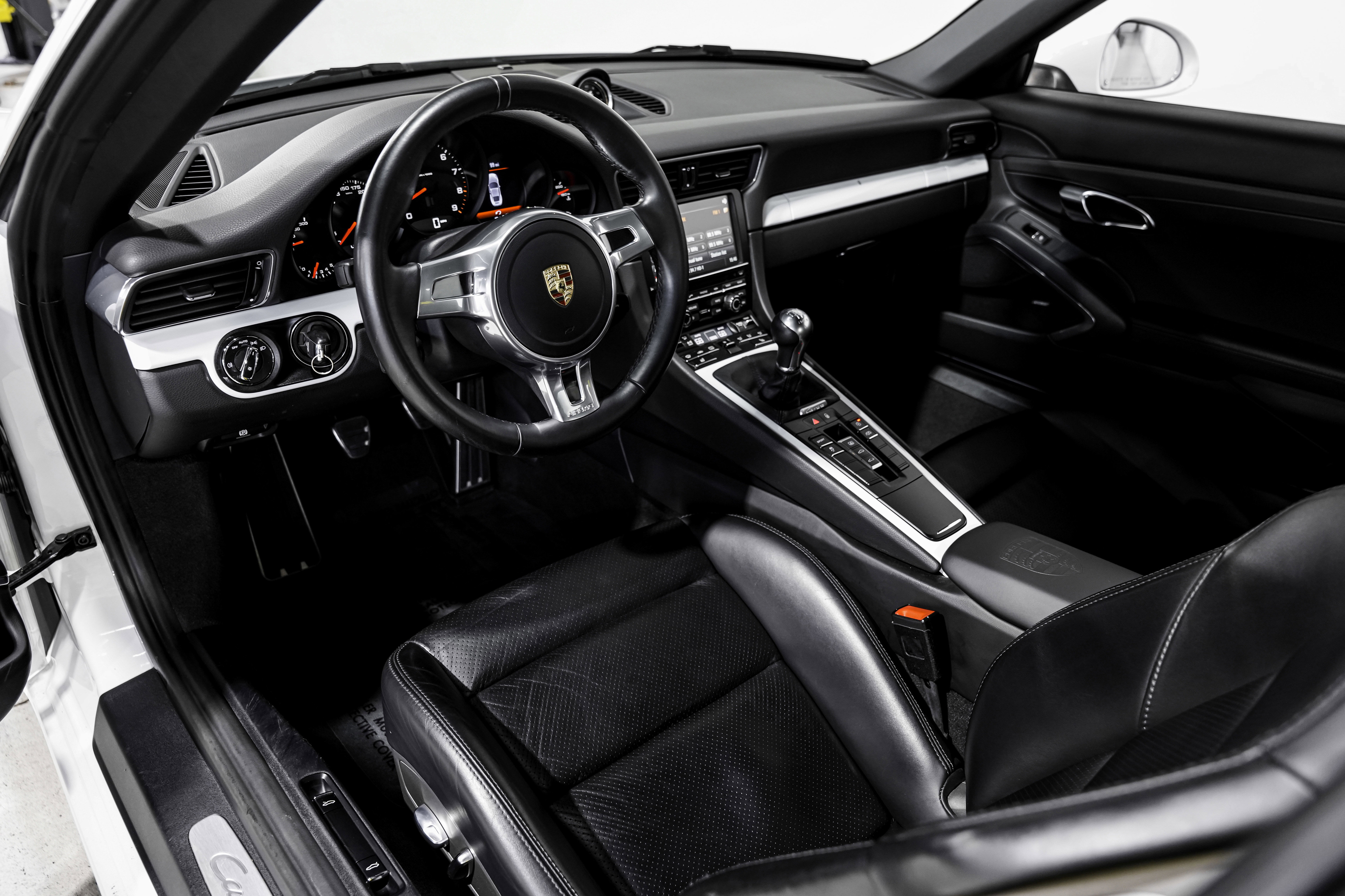Used 2014 Porsche 911 Carrera image 9