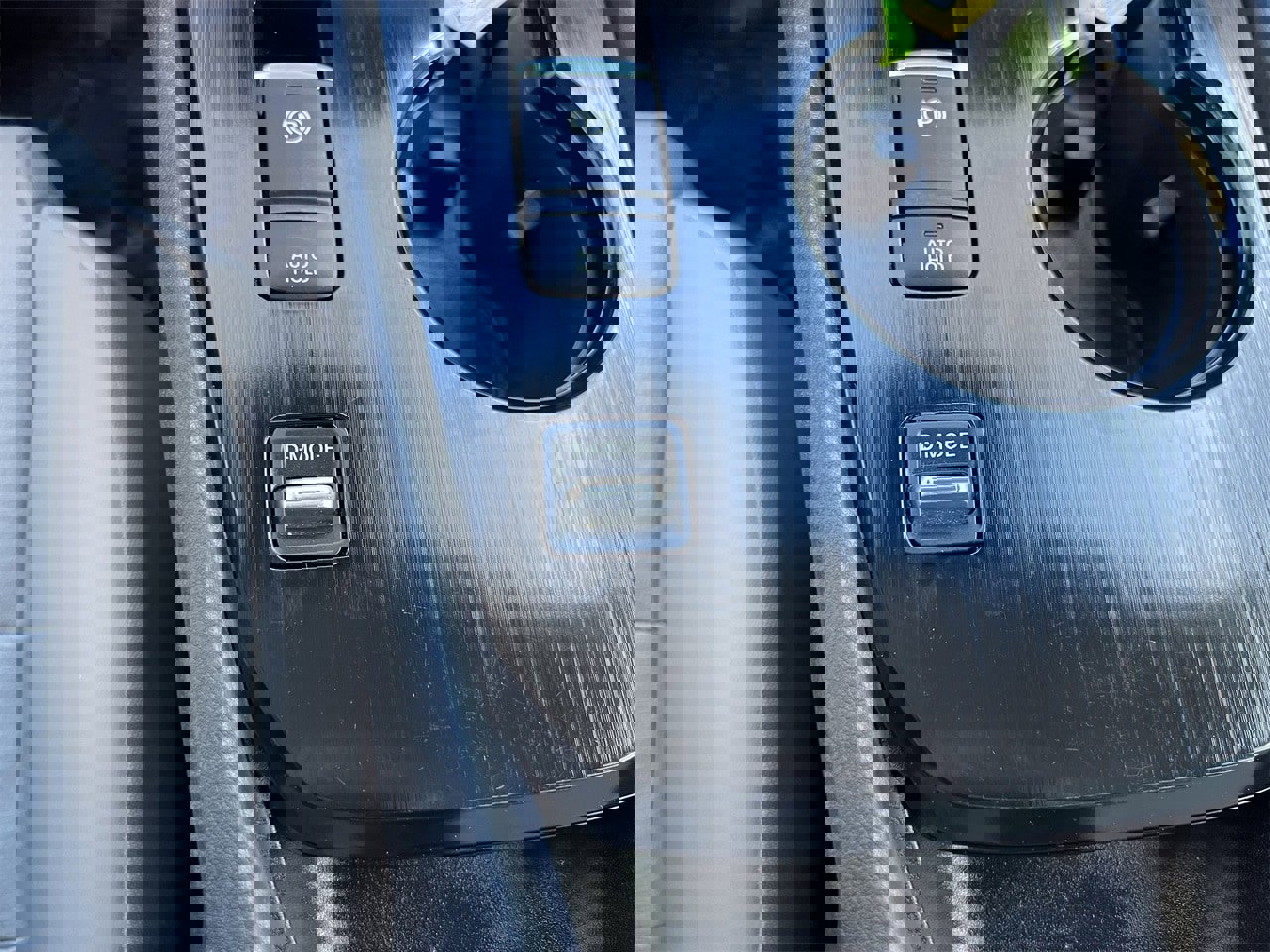 Certified 2023 Nissan Rogue SV w/ SV Premium Package image 18