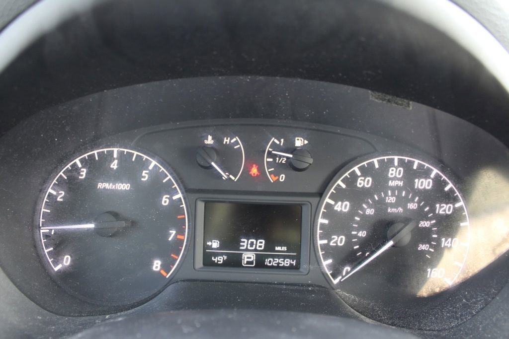 Used 2013 Nissan Sentra S image 26