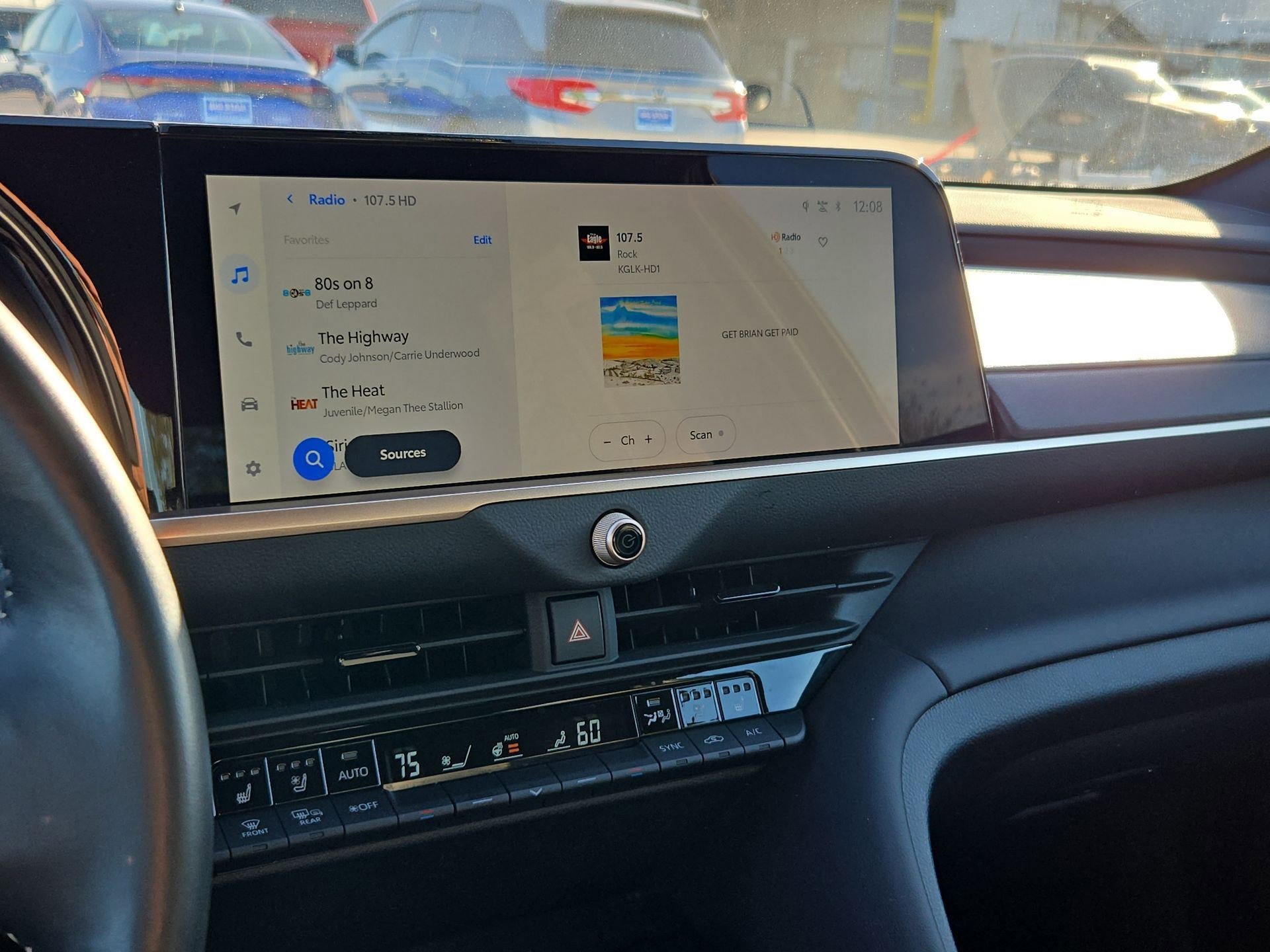 Used 2025 Toyota Crown XLE AWD/4WD image 23