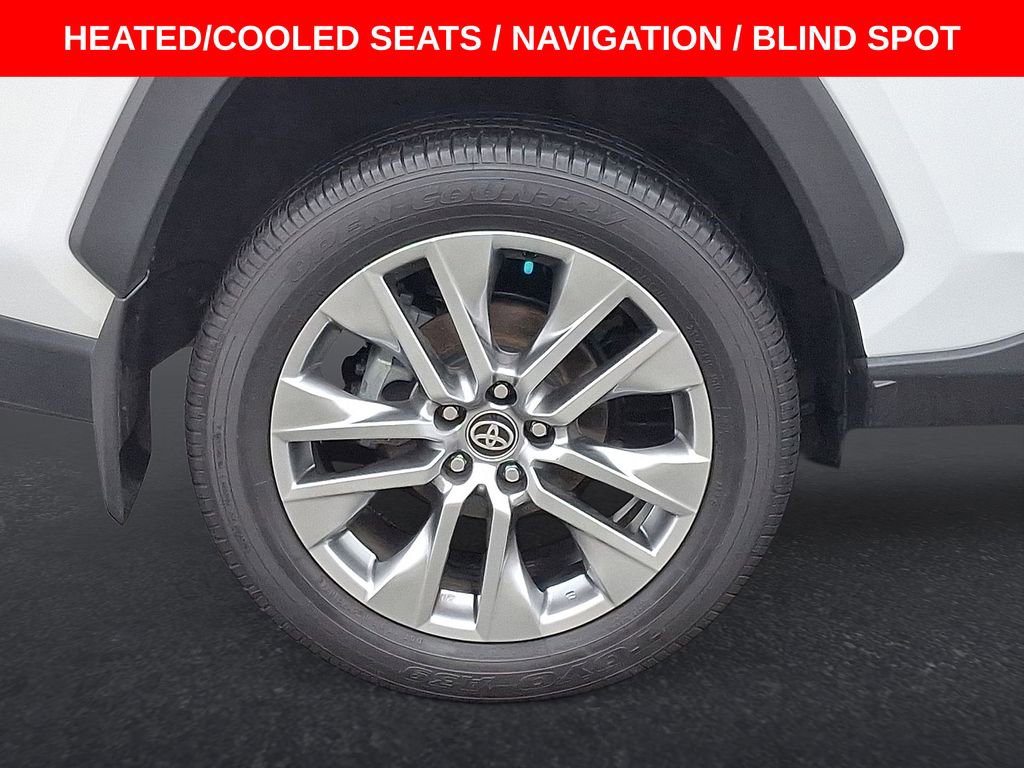 Used 2024 Toyota RAV4 Limited w/ Advanced Technology Package image 27