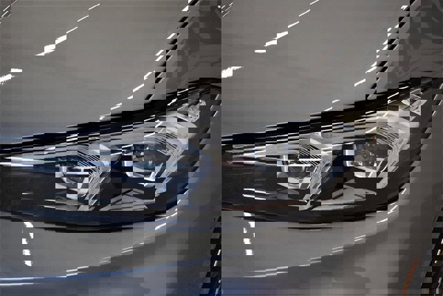 New 2026 BMW 330i xDrive xDrive w/ Premium Package image 27