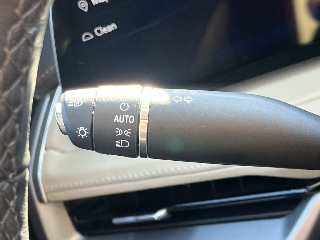 Certified 2024 Cadillac XT4 Premium Luxury AWD/4WD image 43