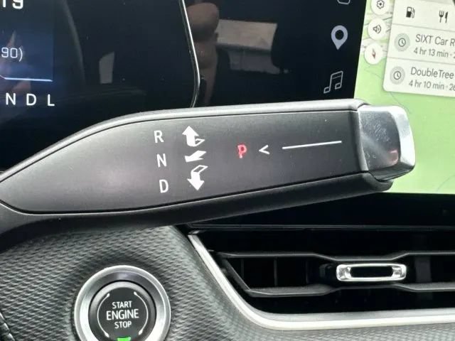 Used 2025 Chevrolet Equinox LT FWD image 38
